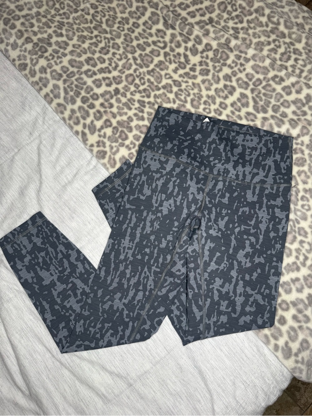 Lululemon Wunder Train High-Rise Tight 25"